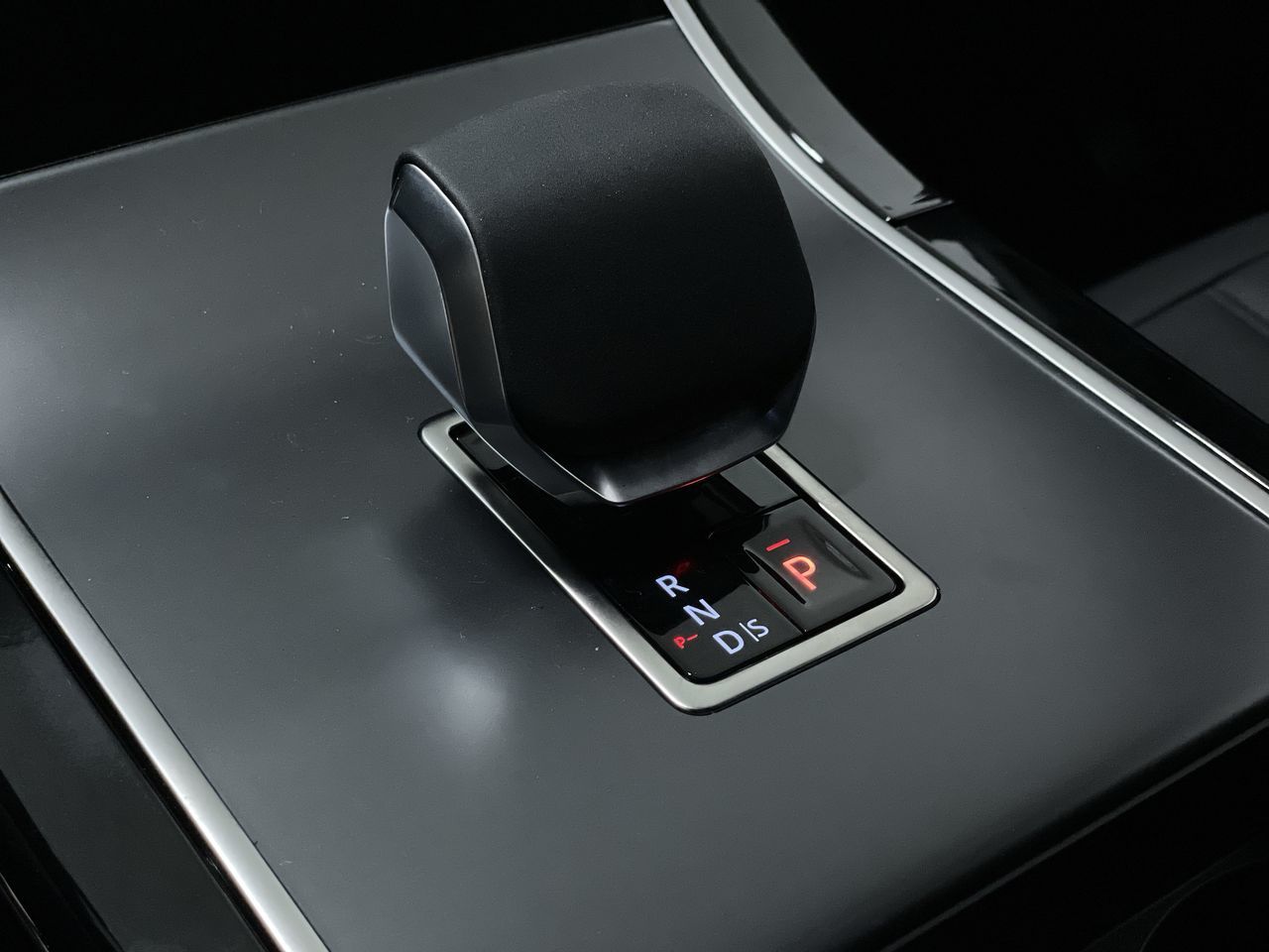 2026 Land Rover Range Rover Evoque