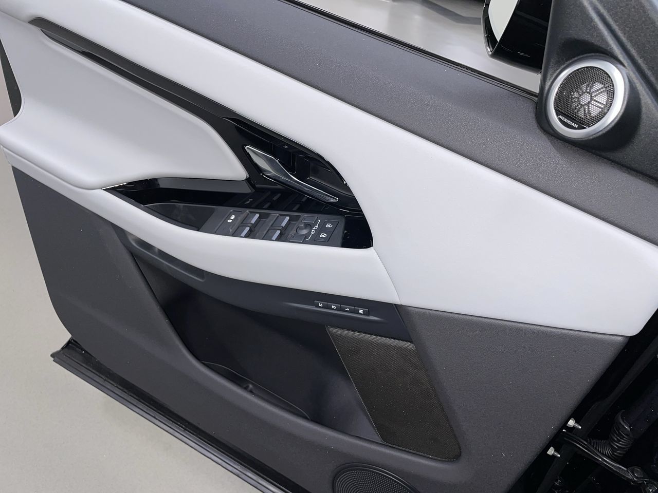 2026 Land Rover Range Rover Evoque