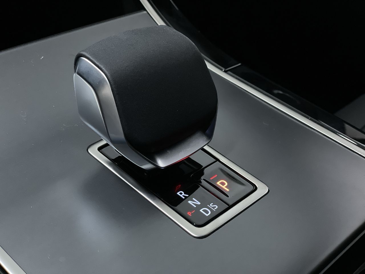 2026 Land Rover Range Rover Evoque