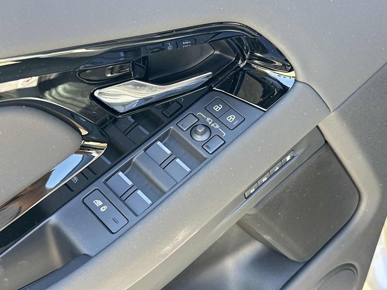 2026 Land Rover Range Rover Evoque