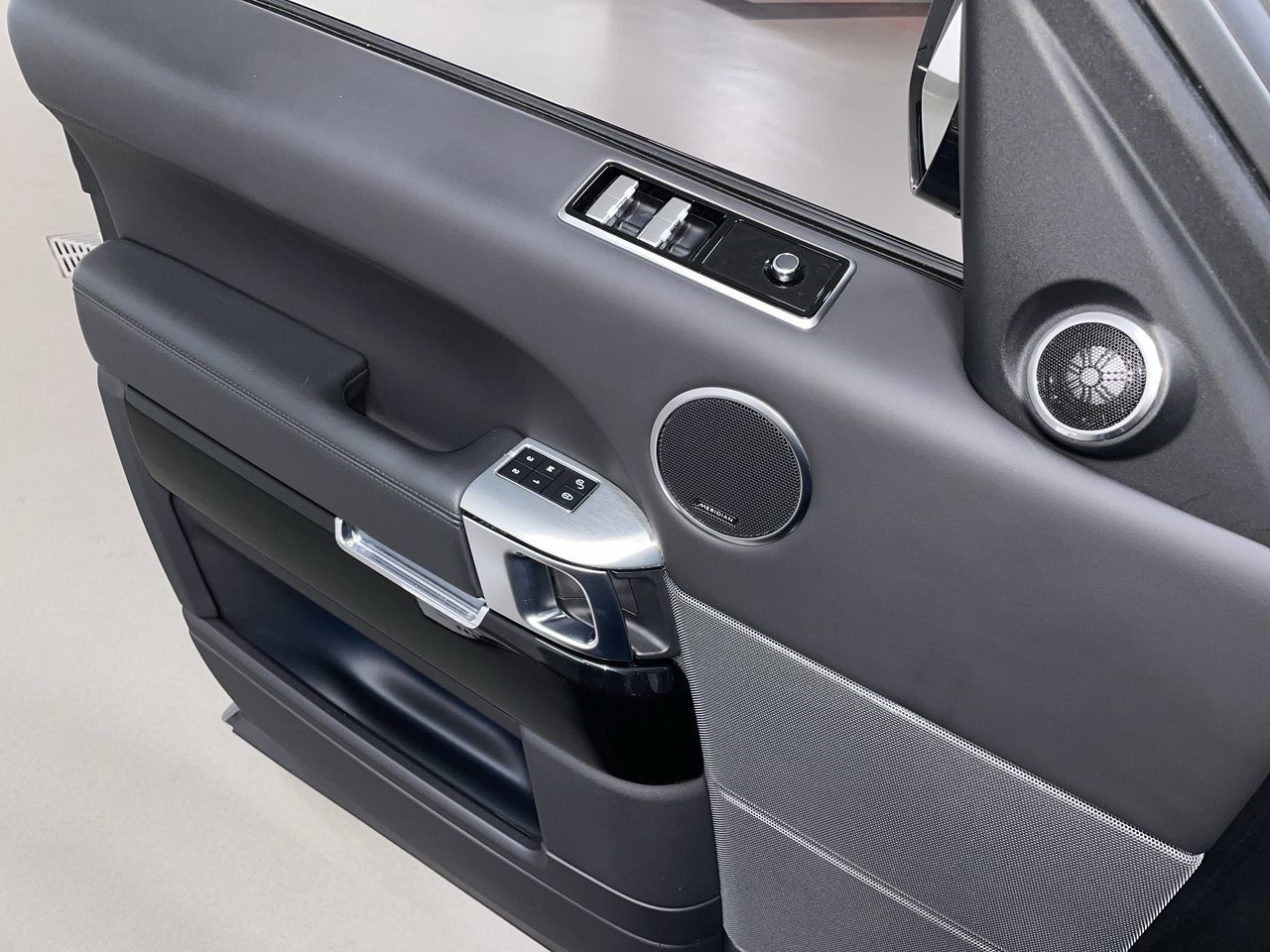 2020 Land Rover Range Rover Sport