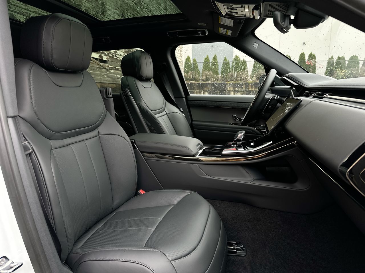 2025 Land Rover Range Rover Sport