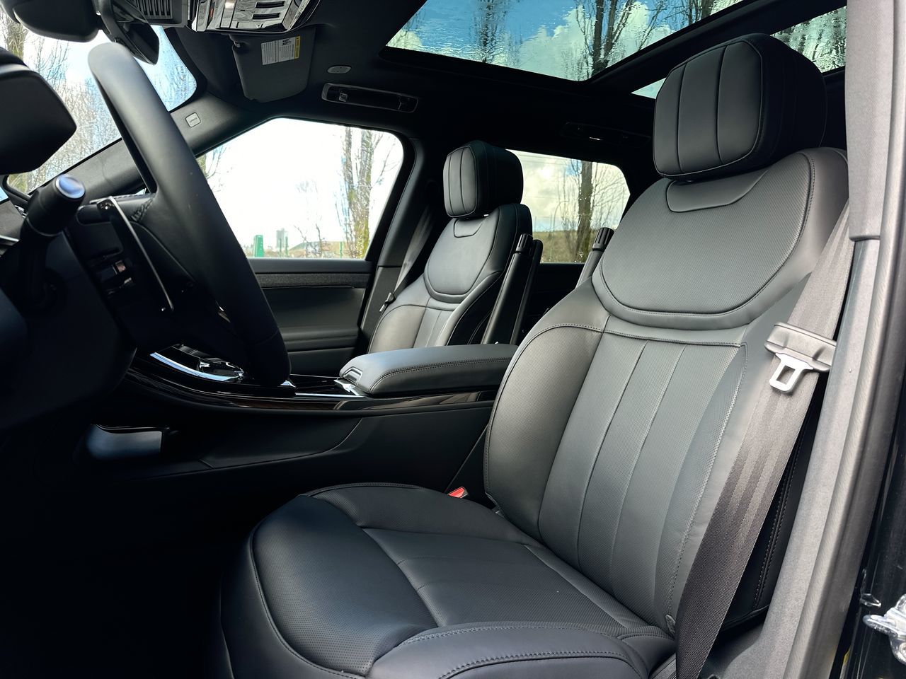 2025 Land Rover Range Rover Sport