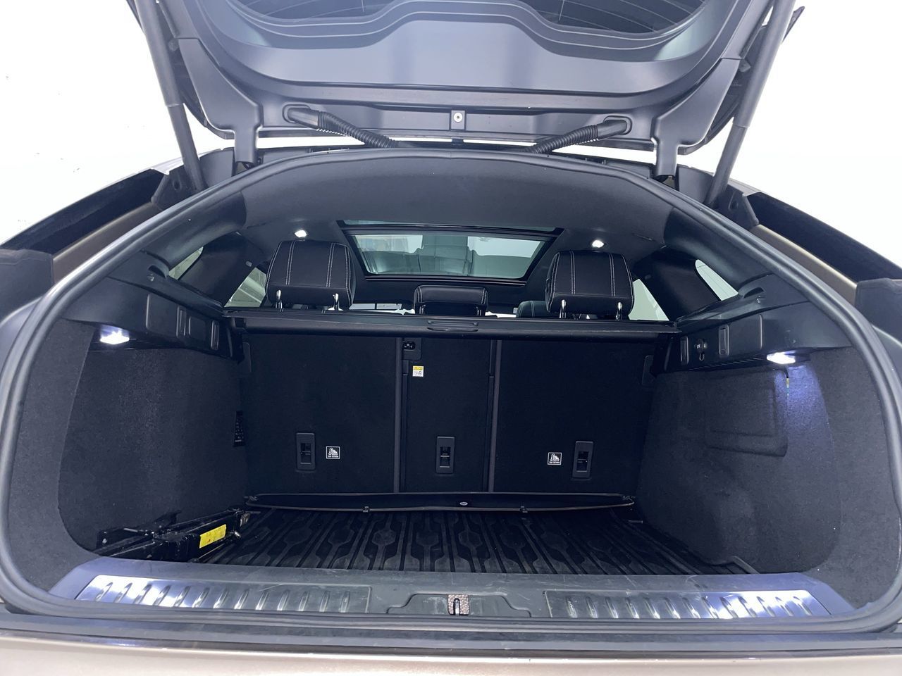 2020 Land Rover Range Rover Velar in Vancouver, British Columbia