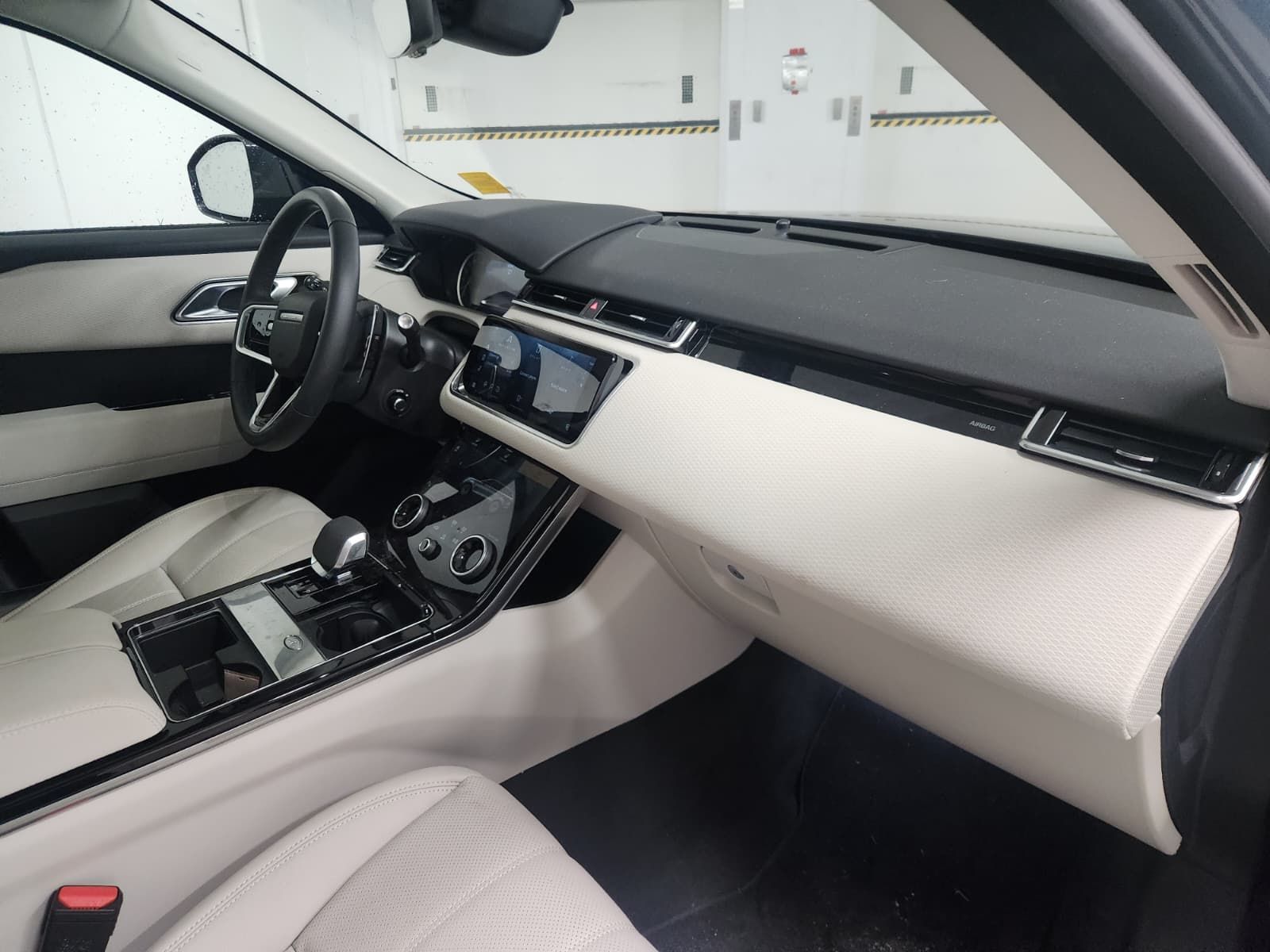 2023 Land Rover Range Rover Velar