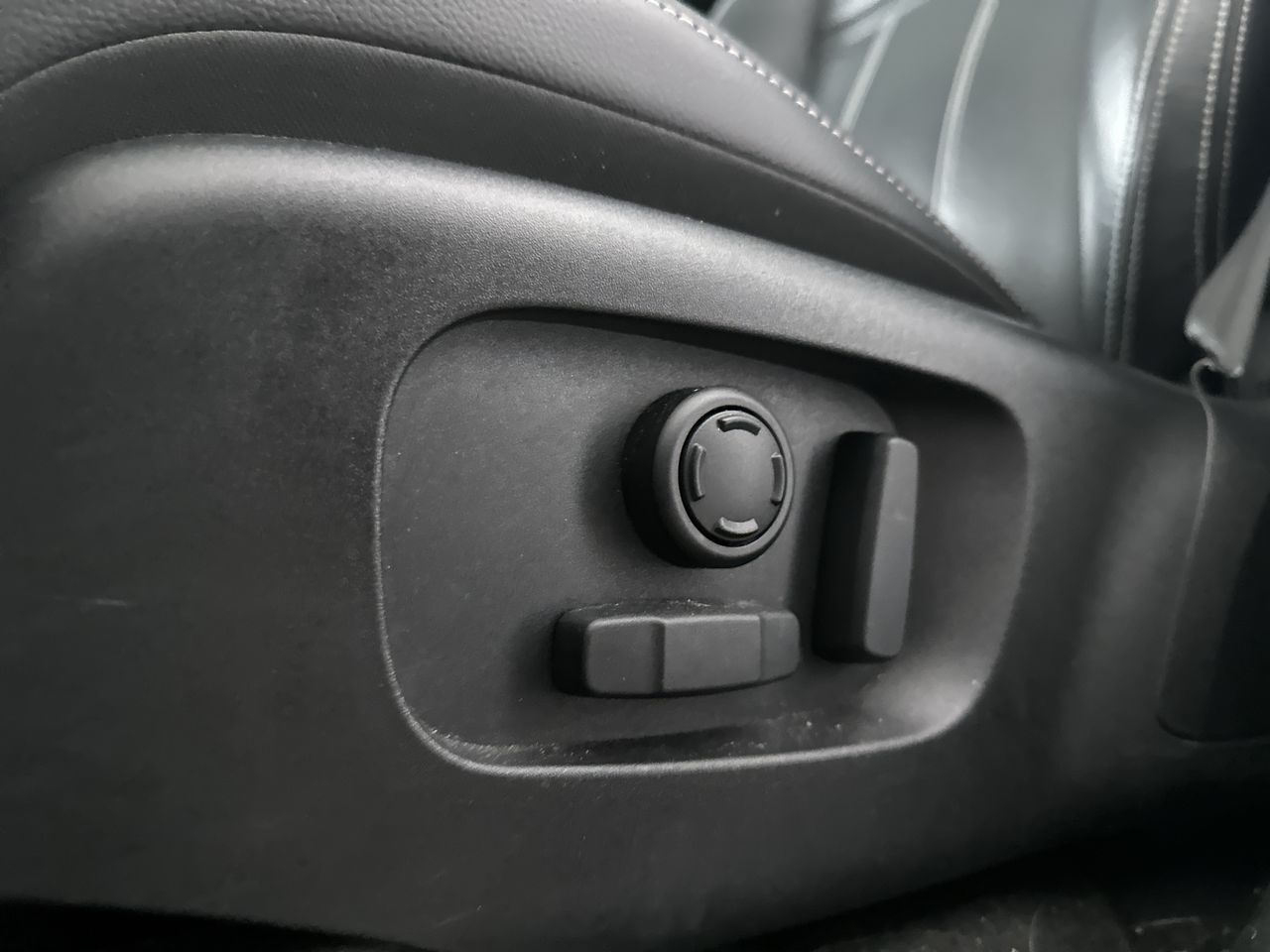 2023 Land Rover Range Rover Velar