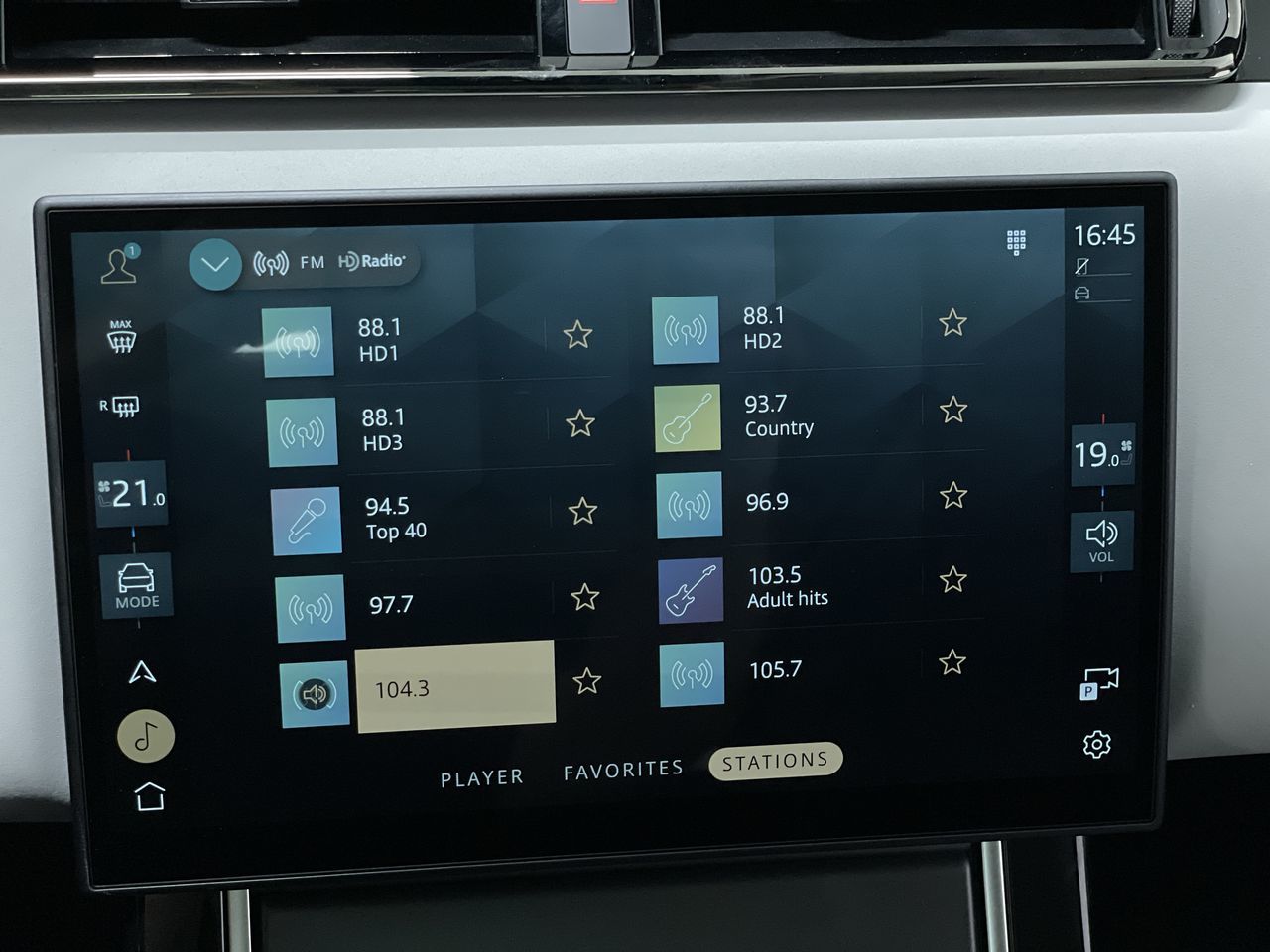 2025 Land Rover Range Rover Velar in Vancouver, British Columbia