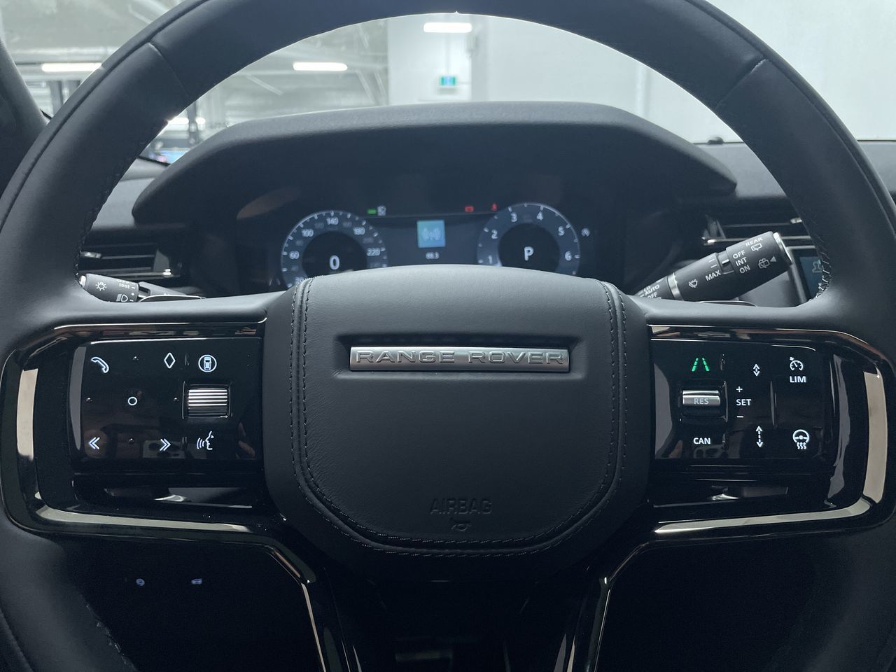 2025 Land Rover Range Rover Velar