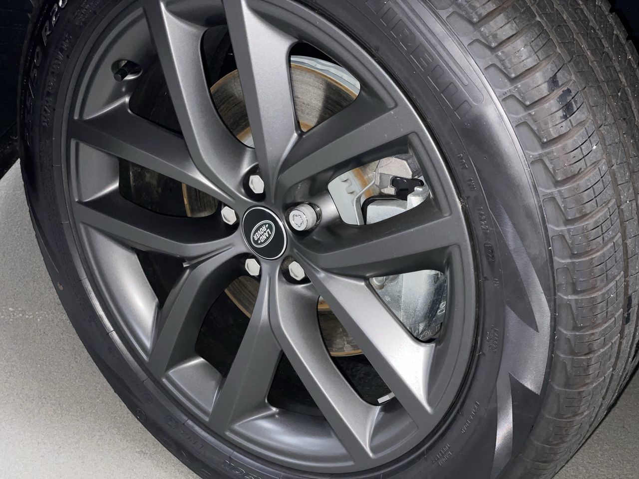 2025 Land Rover Range Rover Velar