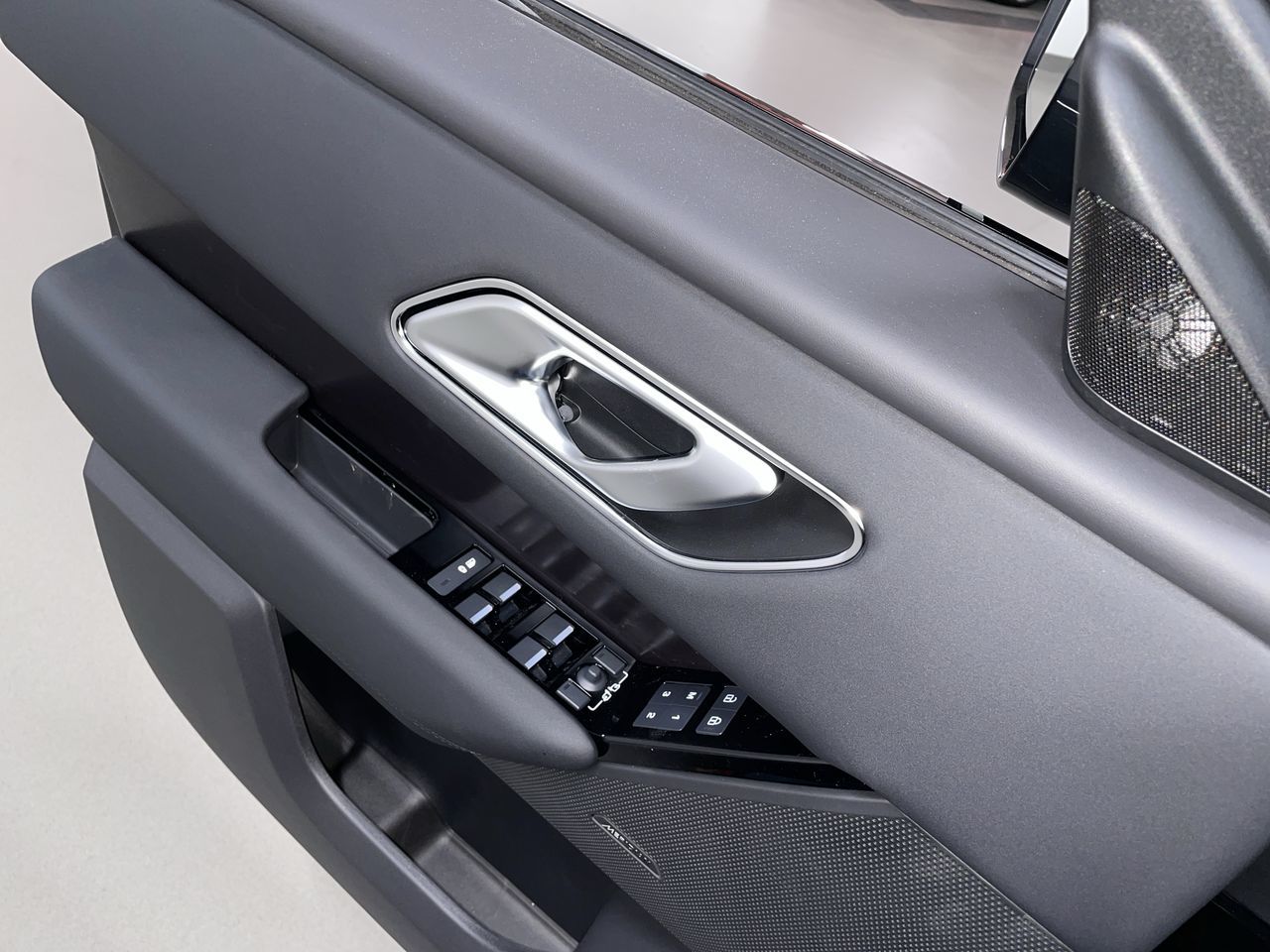 2026 Land Rover Range Rover Velar