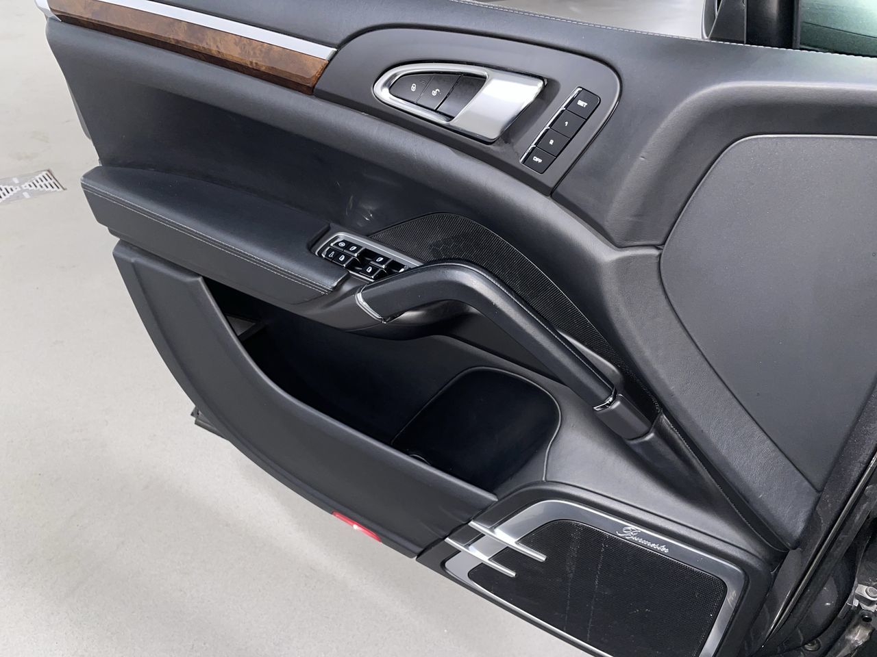 2012 Porsche Cayenne