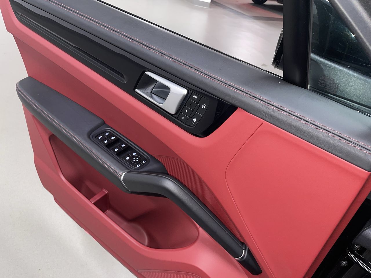 2023 Porsche Cayenne