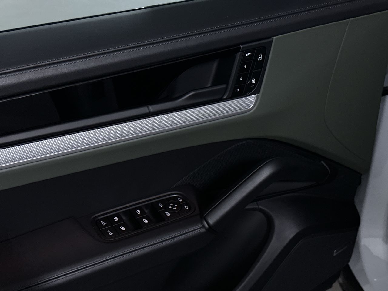 2024 Porsche Cayenne Coupe