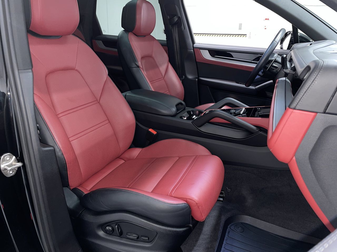 2024 Porsche Cayenne