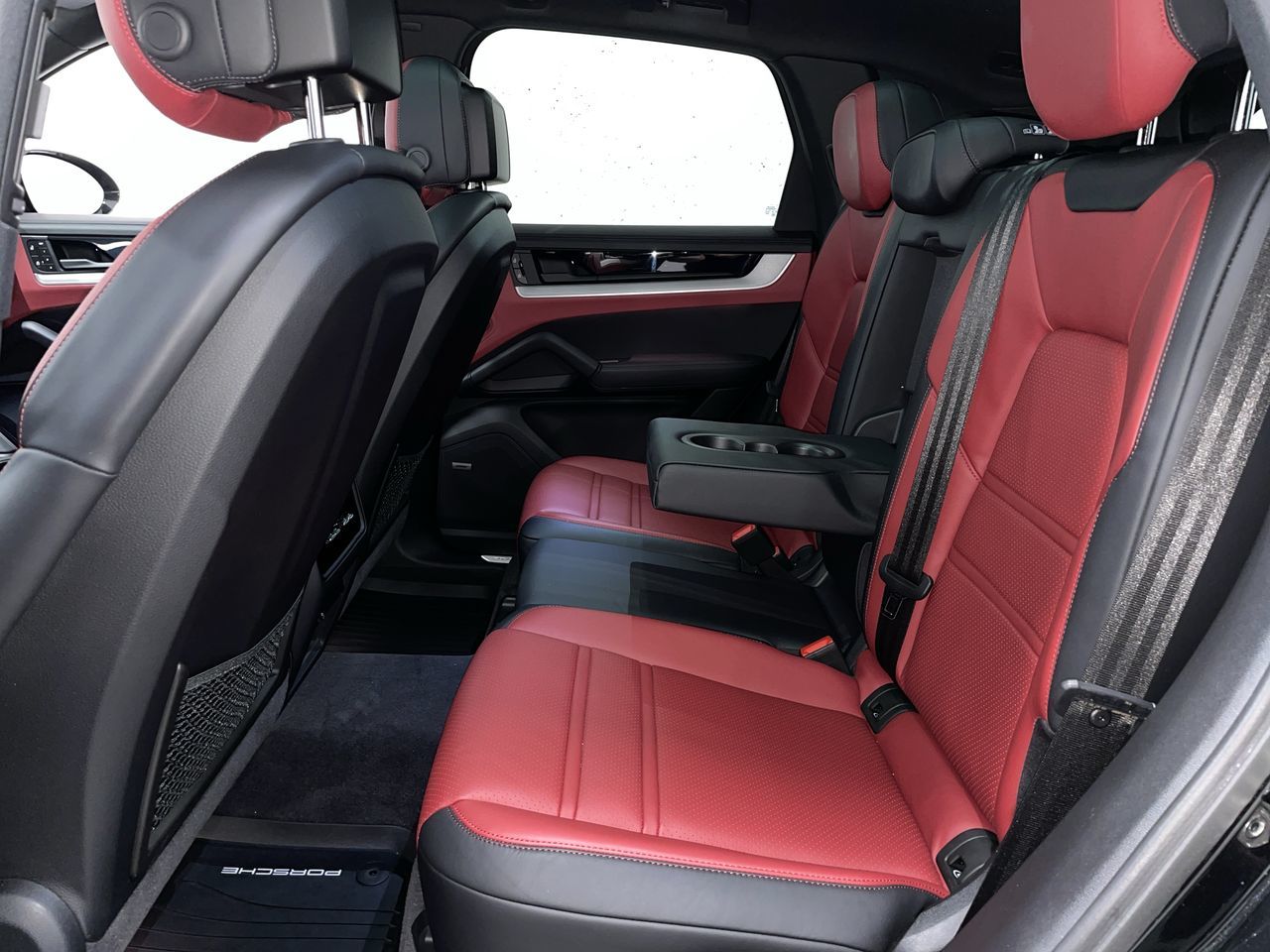 2024 Porsche Cayenne