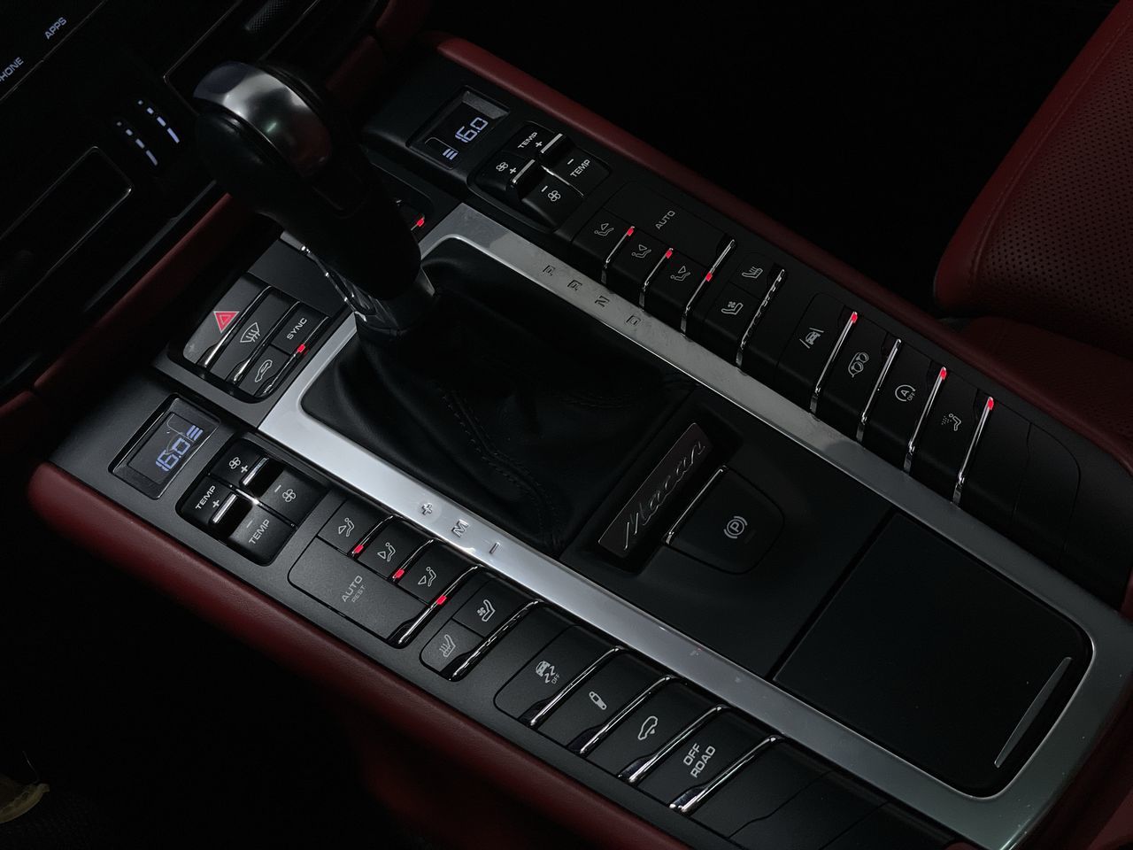 2021 Porsche Macan