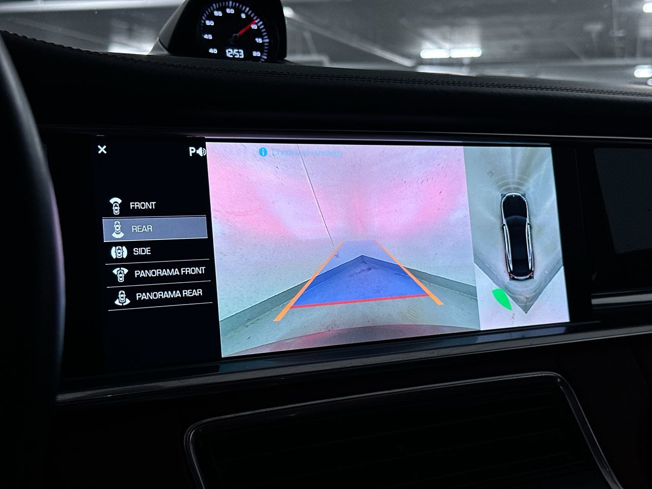 2017 Porsche Panamera