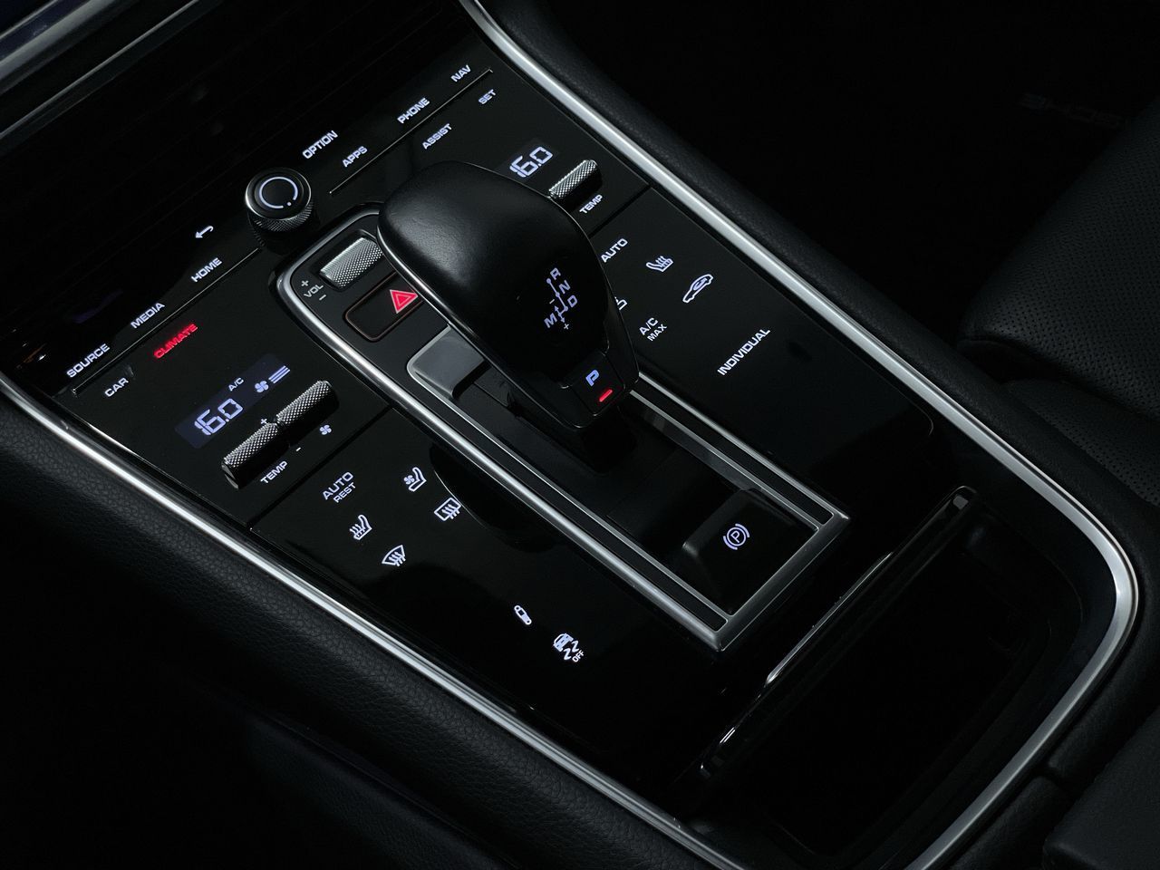 2023 Porsche Panamera