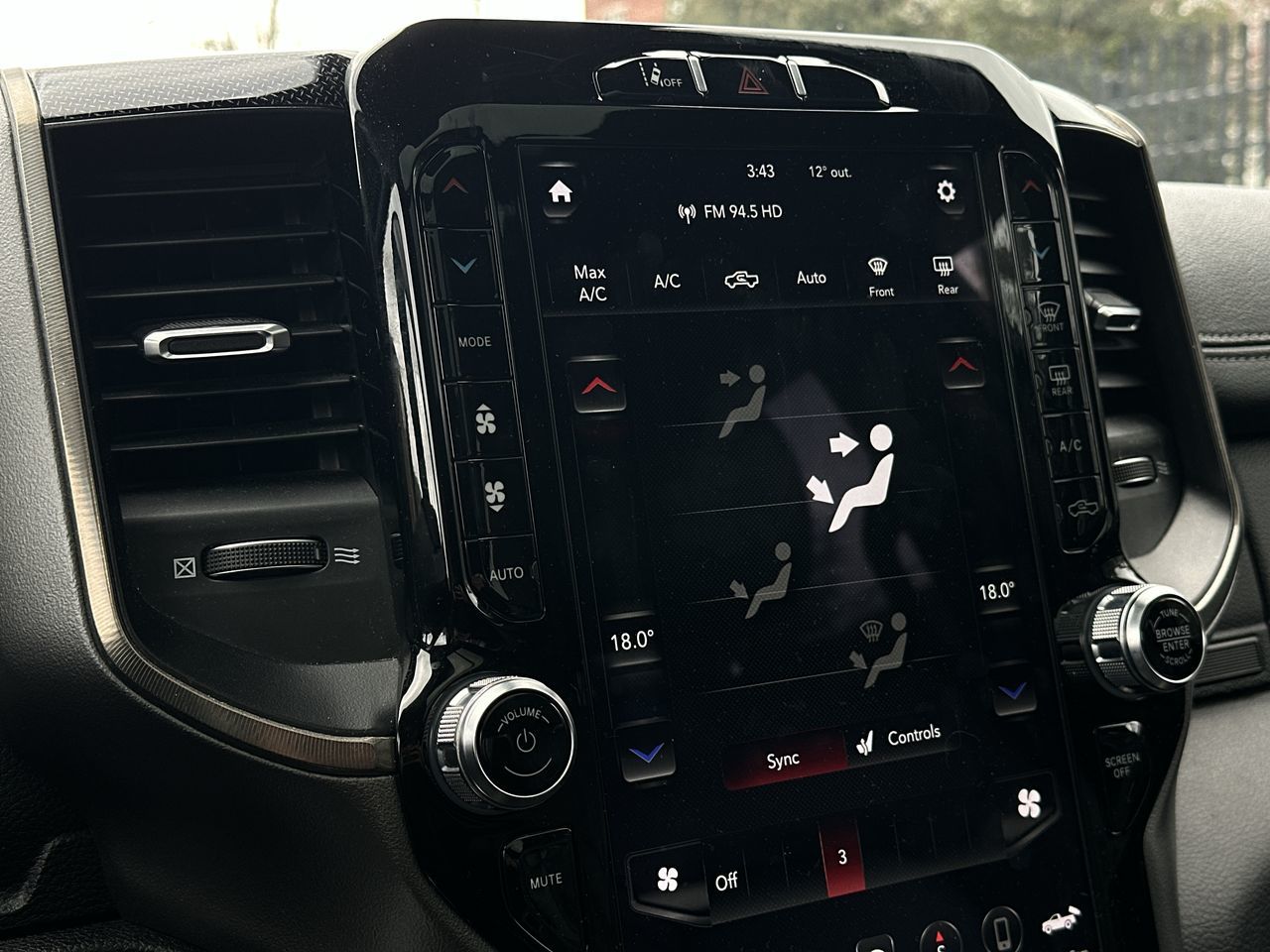 2020 Ram RAM 1500 Crew Cab 4x4 (DT)