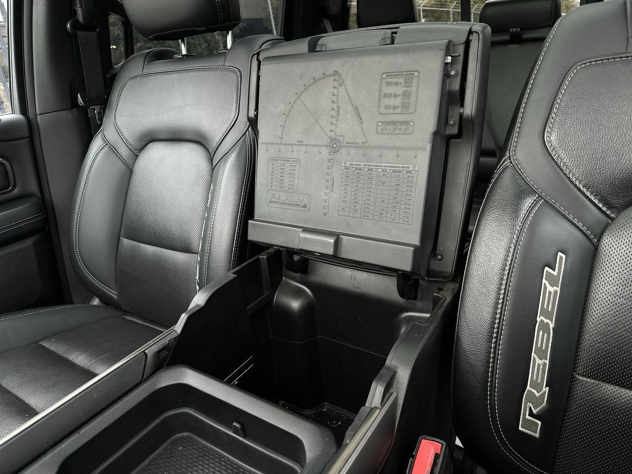 2020 Ram RAM 1500 Crew Cab 4x4 (DT)