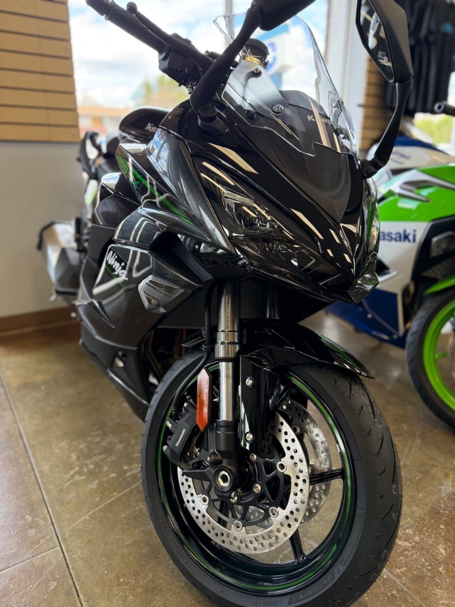 2025 Kawasaki NINJA 1100 SX
