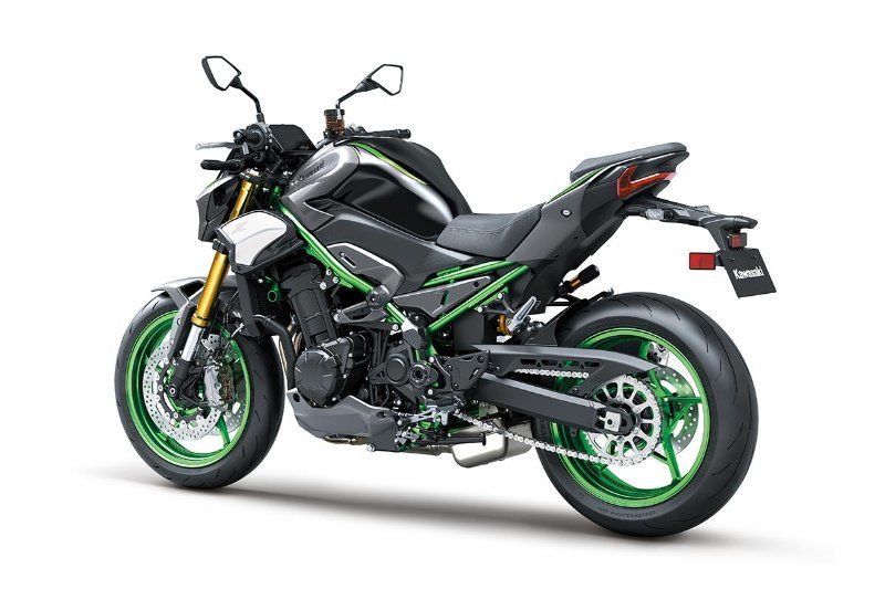 2025 Kawasaki Z900 SE