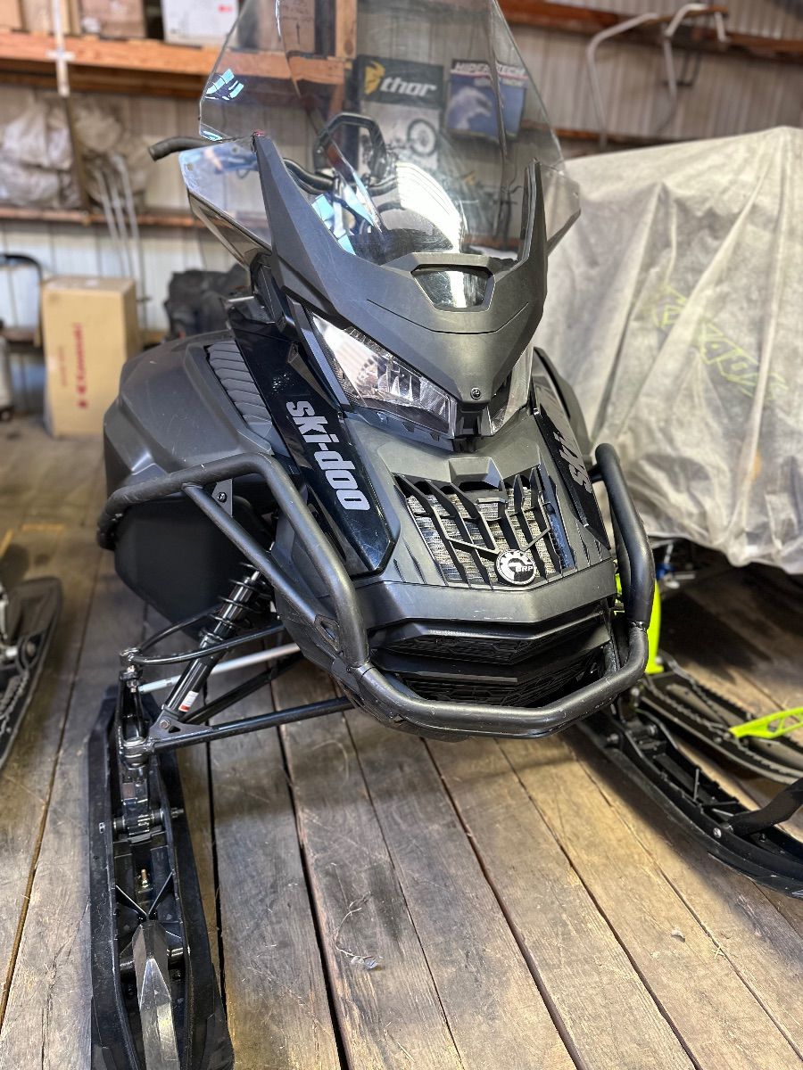 SKI DOO EXPEDITION EXTREME 850 24 POUCES 2022