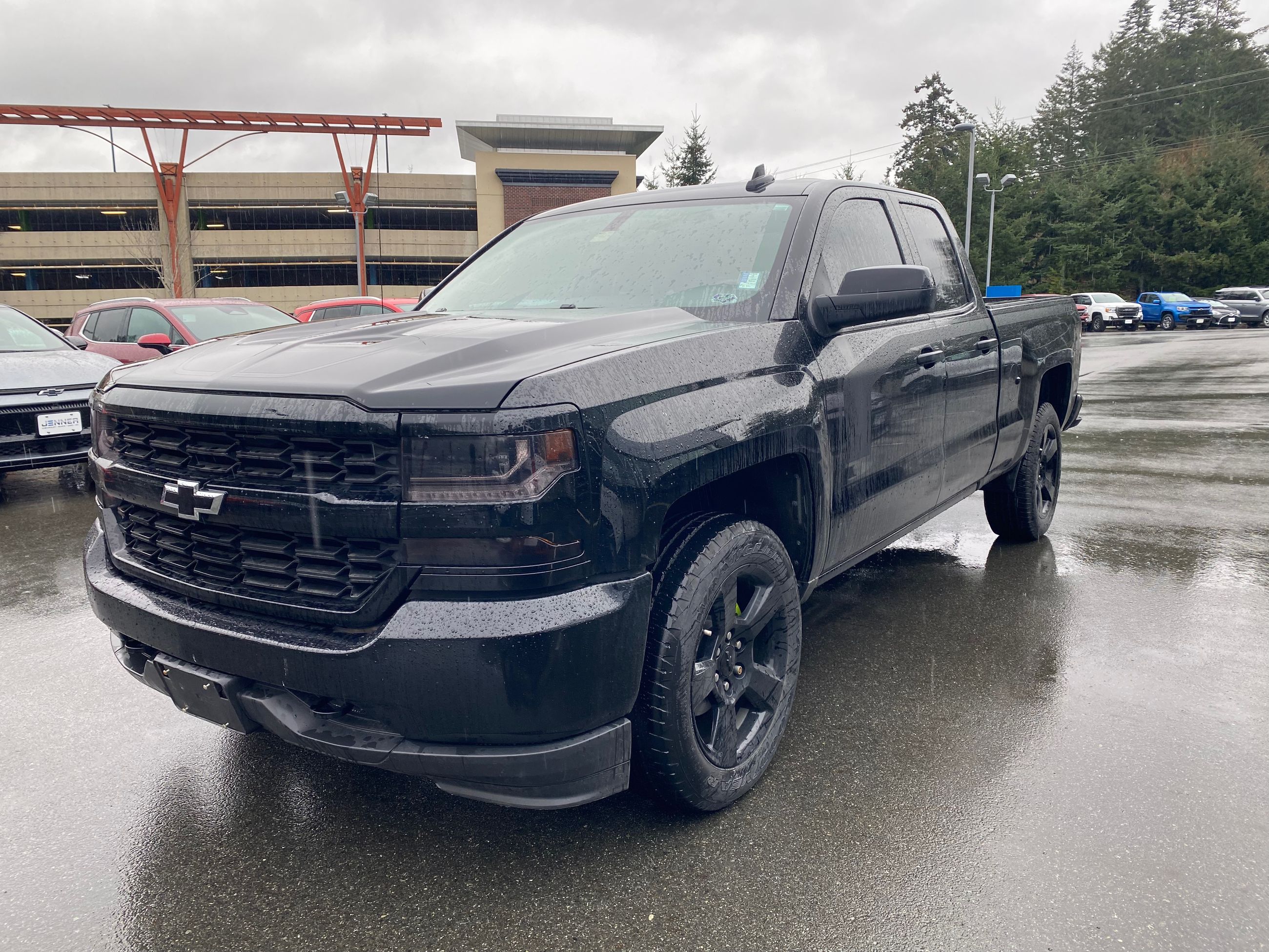 2018 Chevrolet Silverado 1500 CUSTOM