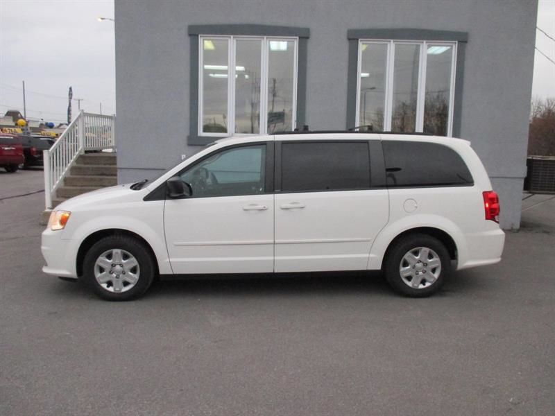2011 dodge grand caravan se