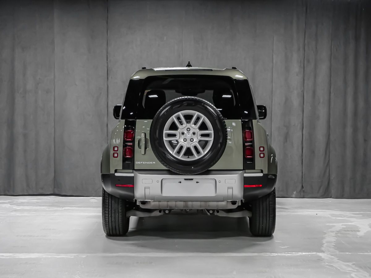 Land Rover Defender 2025 — photo 3