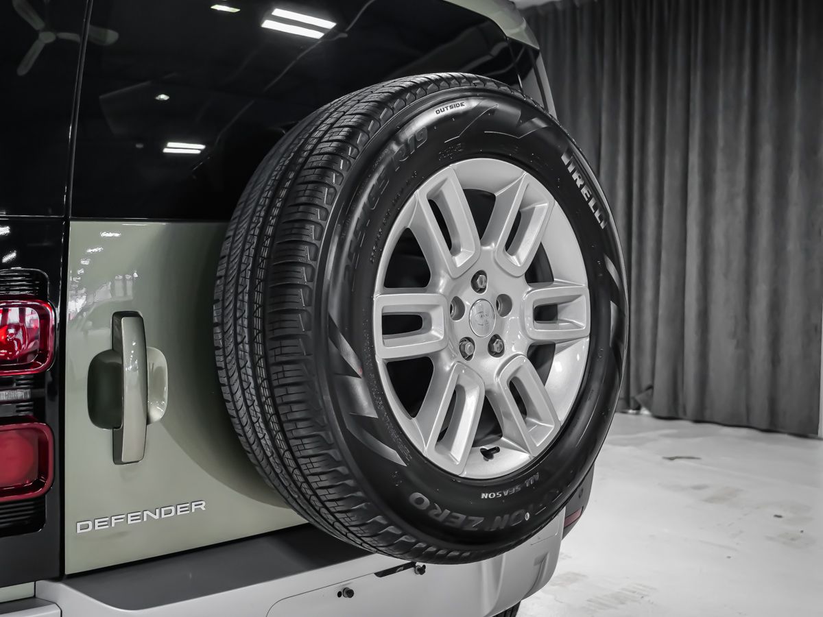 Land Rover Defender 2025 — photo 4