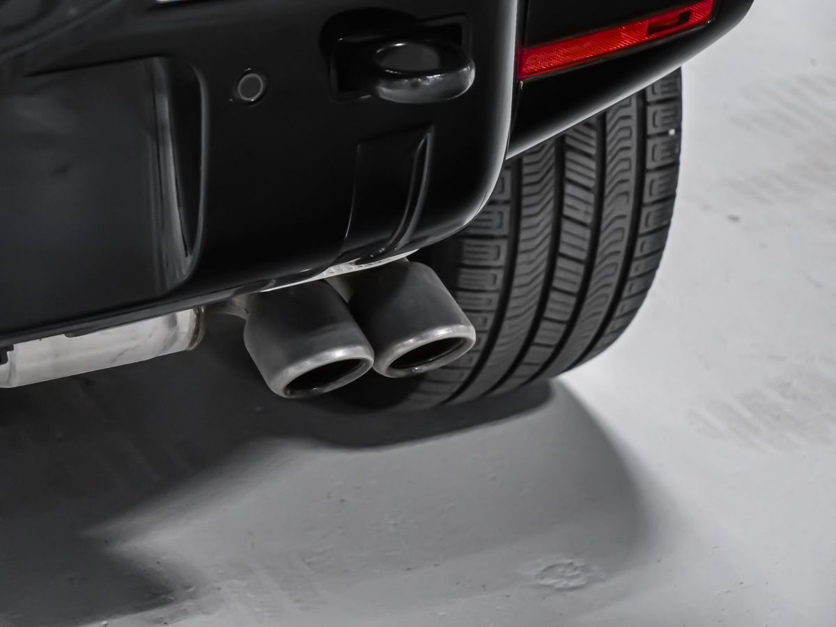 Land Rover Defender 2026 — photo 6