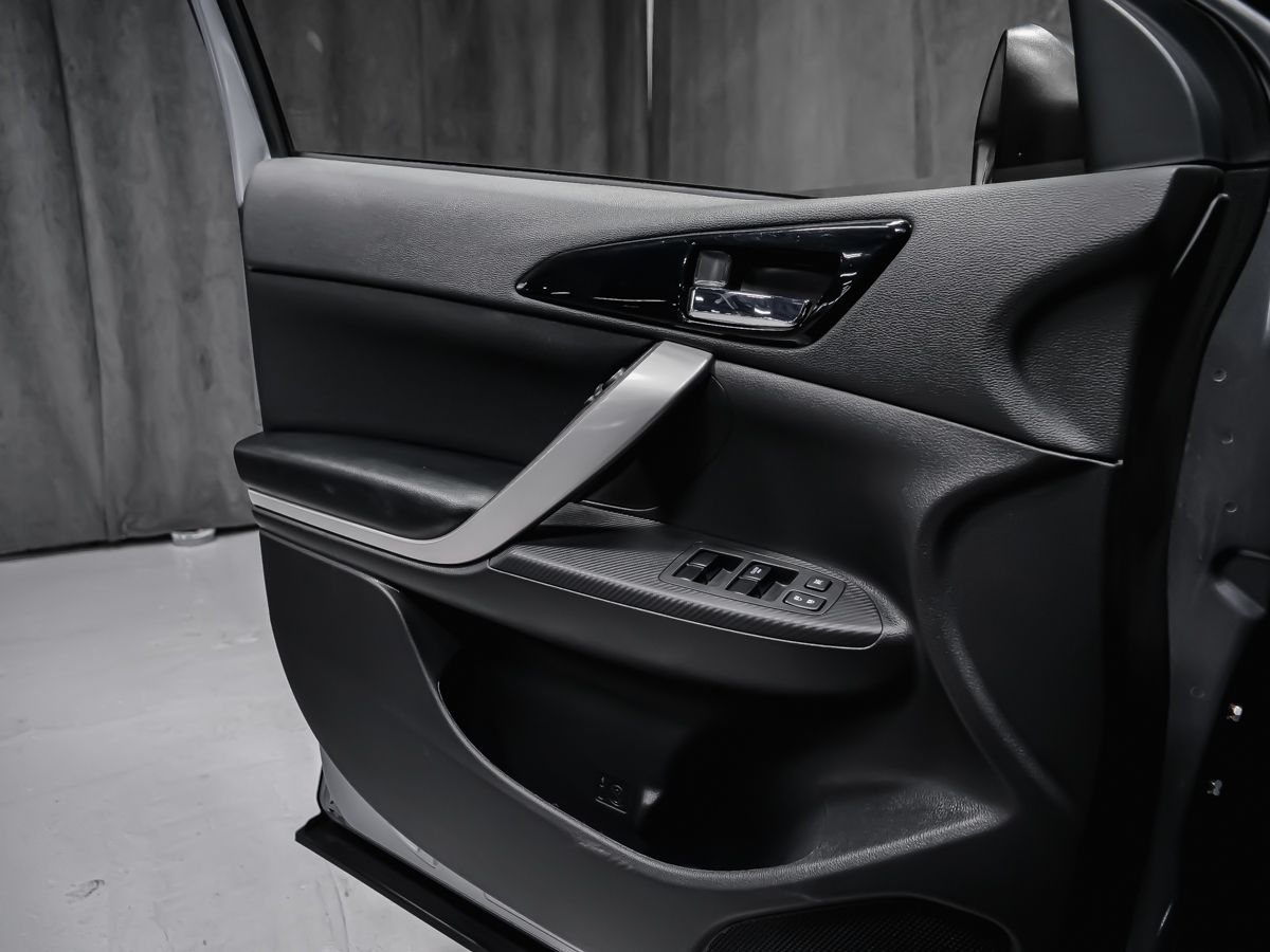 Mitsubishi Eclipse Cross 2024 — photo 8