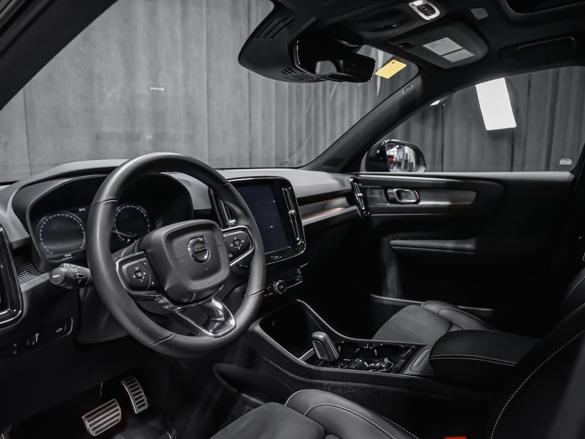 Volvo XC40 2022 — photo 4