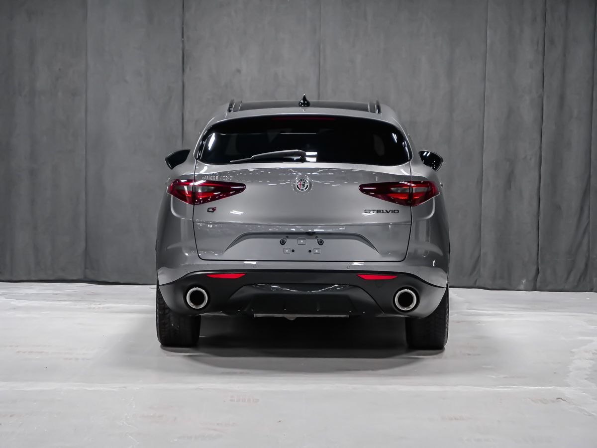 Alfa Romeo Stelvio 2021 — photo 3