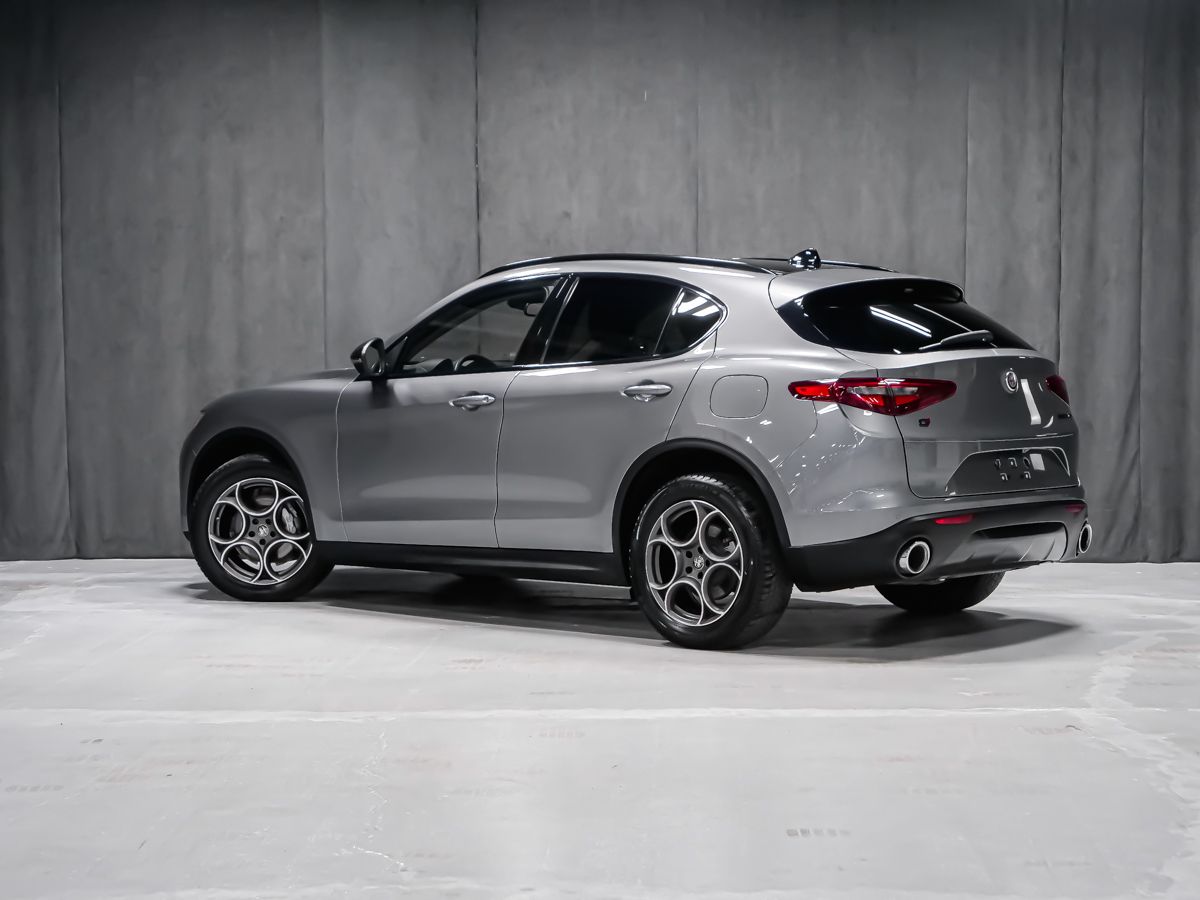 Alfa Romeo Stelvio 2021 — photo 2