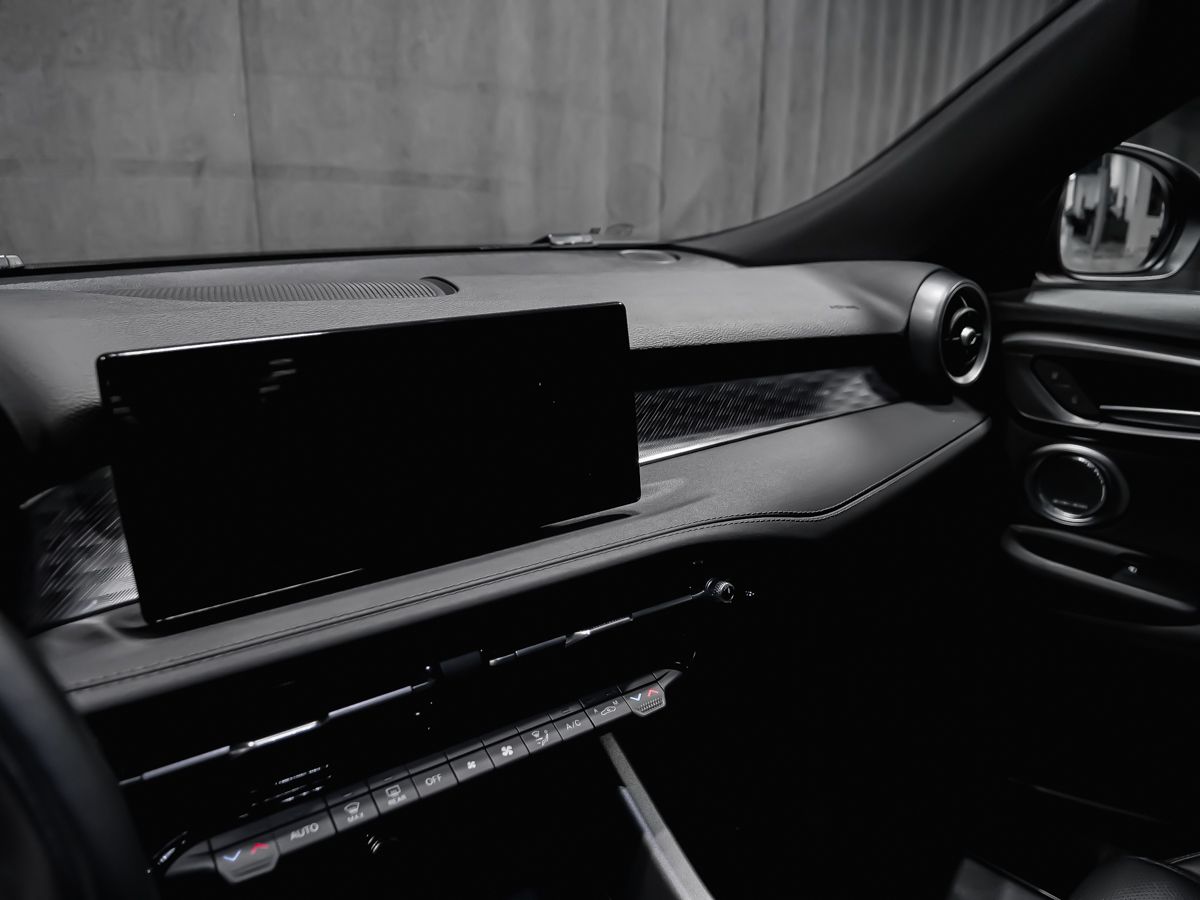 Alfa Romeo Tonale 2024 — photo 8