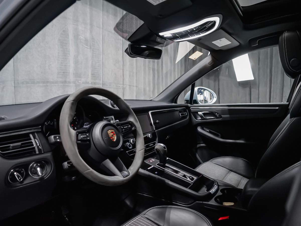 Porsche Macan 2025 — photo 4