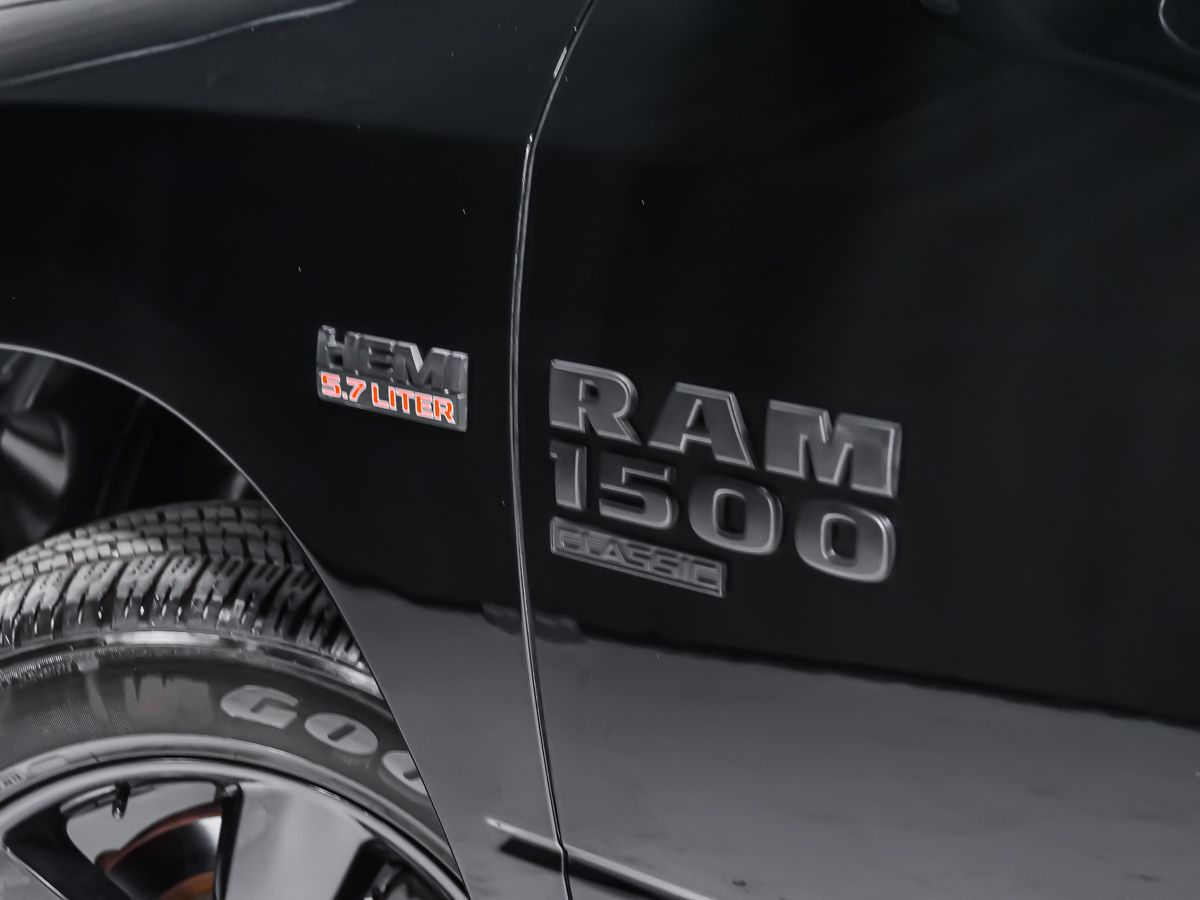 Ram 1500 Classic 2023 — photo 3