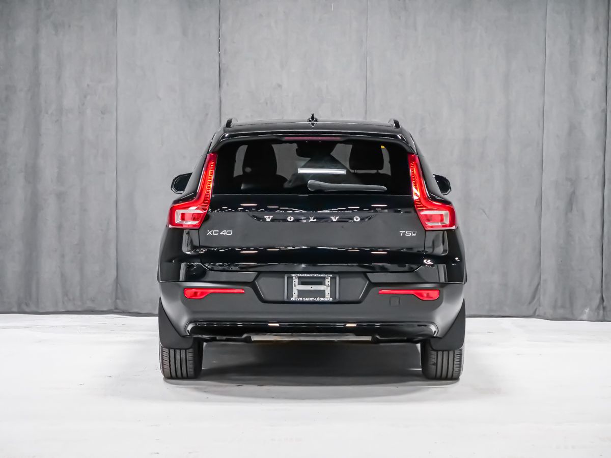 Volvo XC40 2021 — photo 3