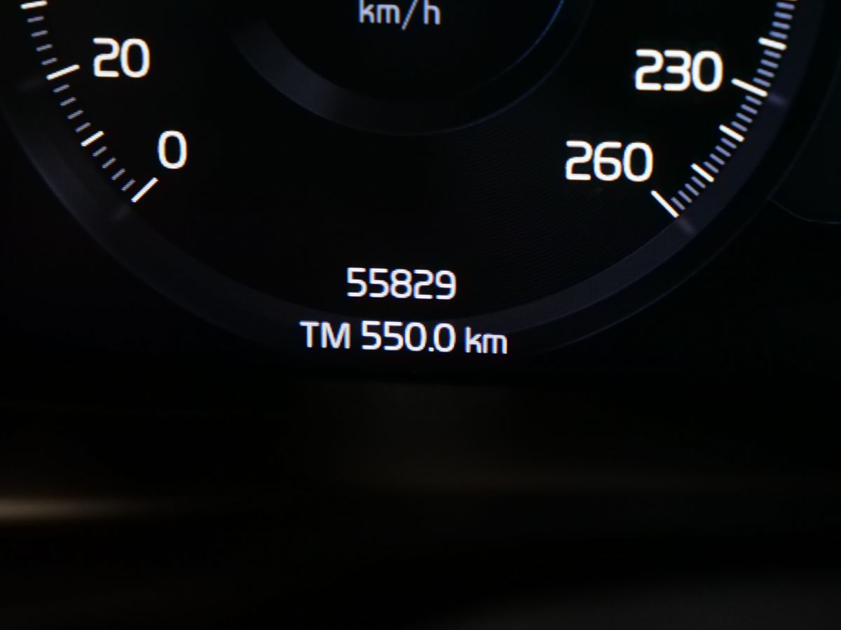 Volvo XC40 2021 — photo 8