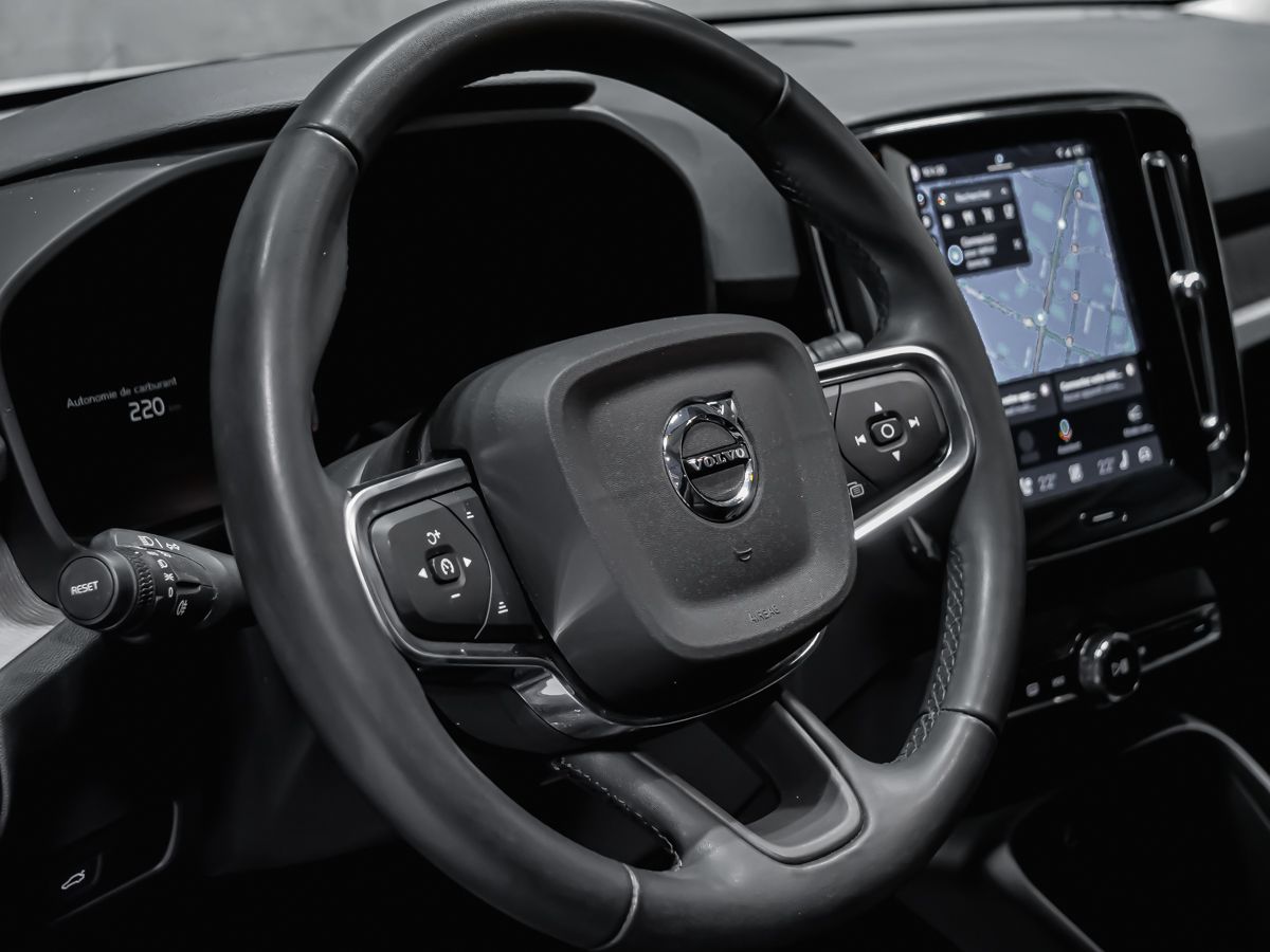 Volvo XC40 2023 — photo 6