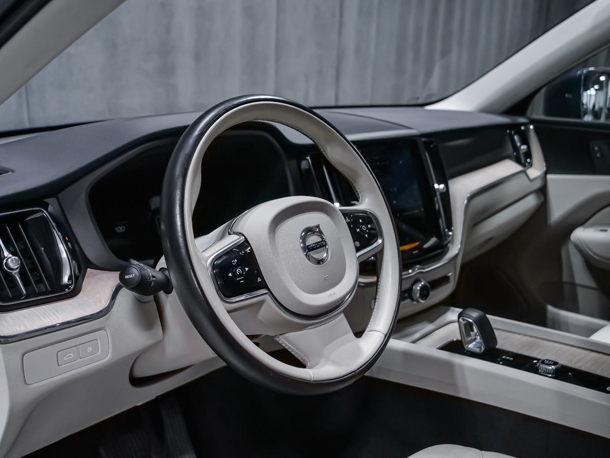 Volvo XC60 Recharge 2023 — photo 6