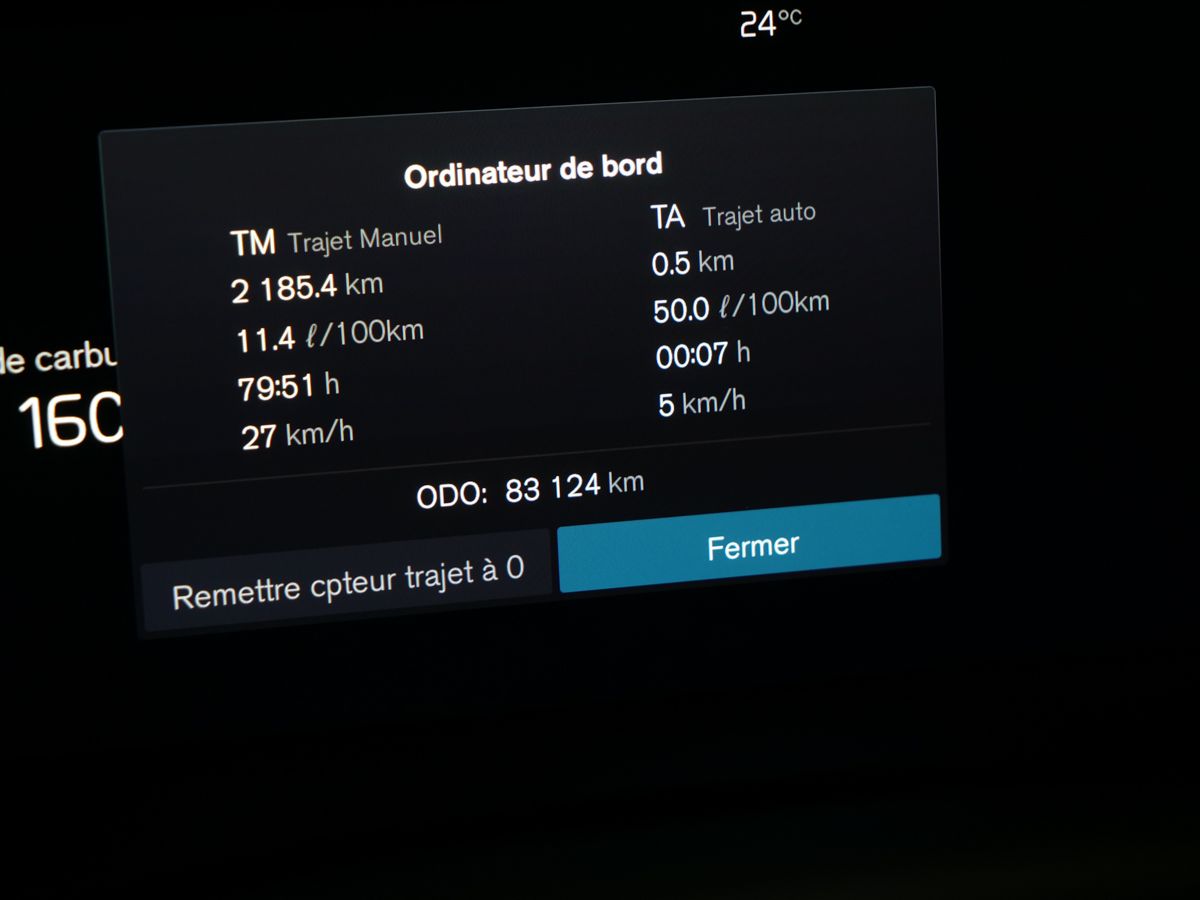 Volvo XC60 2022 — photo 7