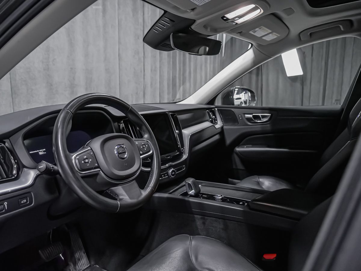 Volvo XC60 2022 — photo 4