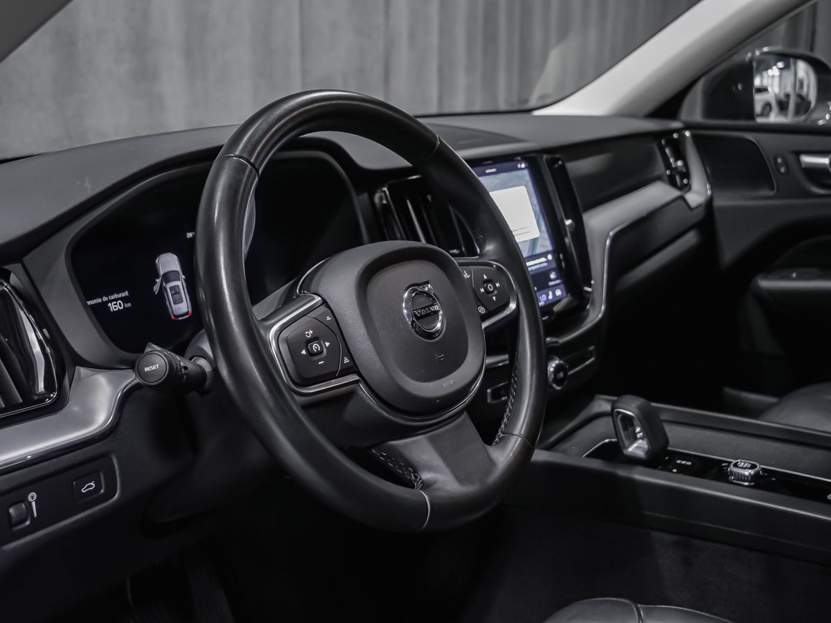 Volvo XC60 2022 — photo 6
