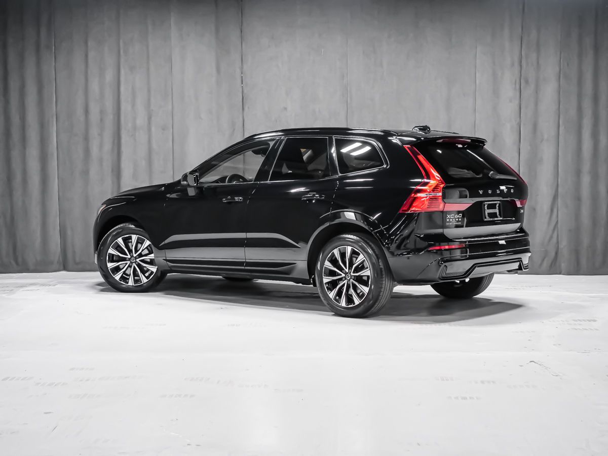 Volvo XC60 2023 — photo 2