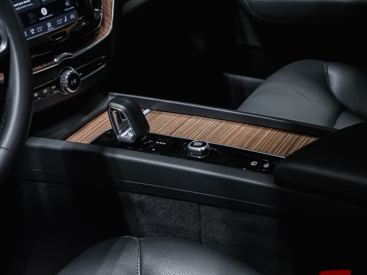 Volvo XC60 2023 — photo 5