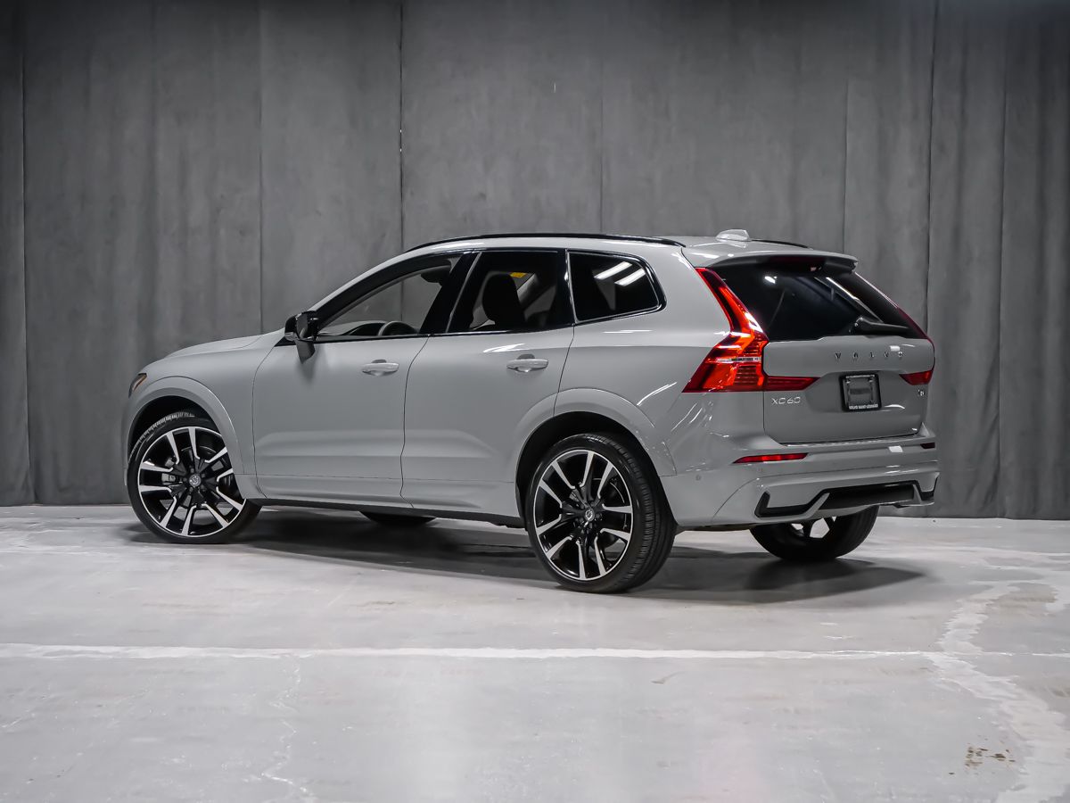 Volvo XC60 2024 — photo 2