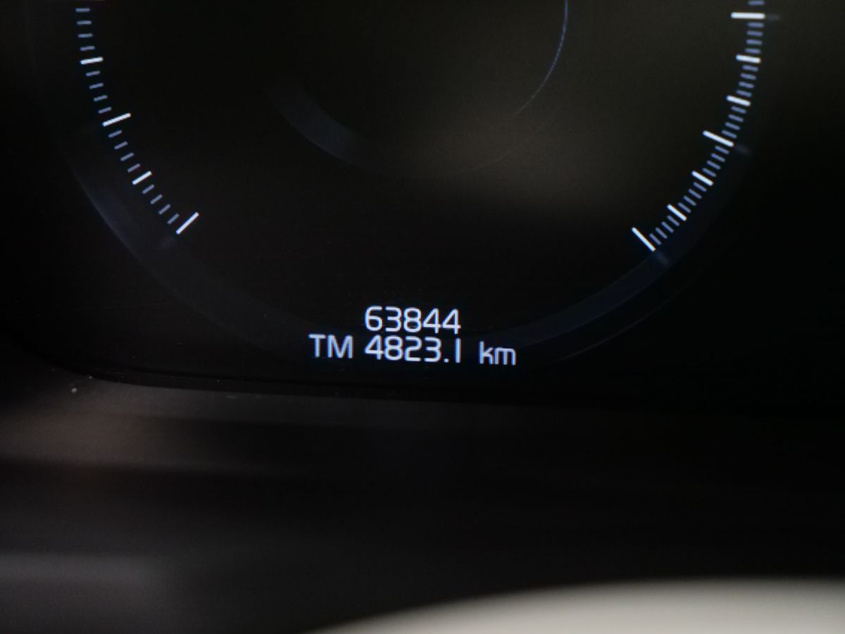 Volvo XC90 Recharge 2022 — photo 8